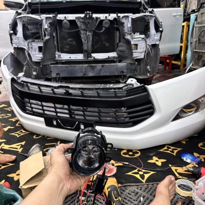 Nâng cấp ánh sáng cho xe Toyota innova  với sản phẩm Bi led gầm Kenzo F45 – size 3.0″ – 3 nhiệt màu tại Lê Tuấn Auto Spa
